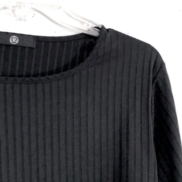 🍍2HP/ NWOT!! BLACK SET, SKIRT AND TOP. RIBBED MATERIAL U.S.SIZE 16 🍍🍍🍍🍍 - Picture 8 of 14